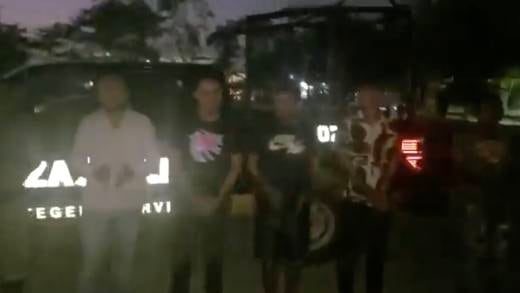 Policías habrían obligado a bailar y cantar "Un violador en tu camino" a jóvenes en Nuevo León