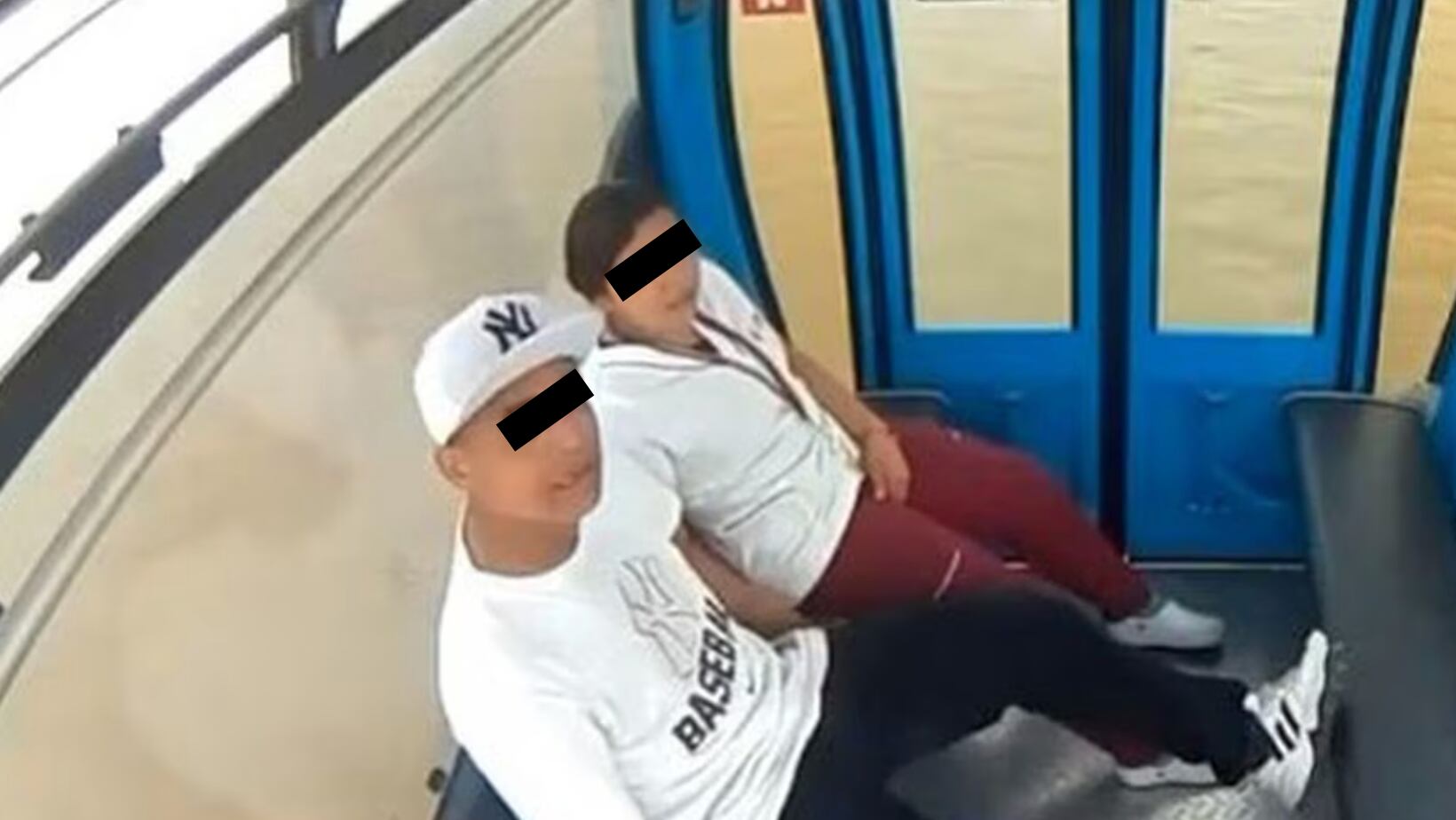 Video de teleférico de Guayaquil, Ecuador: Empresa despide a trabajadores  involucrados; la policía busca a la pareja