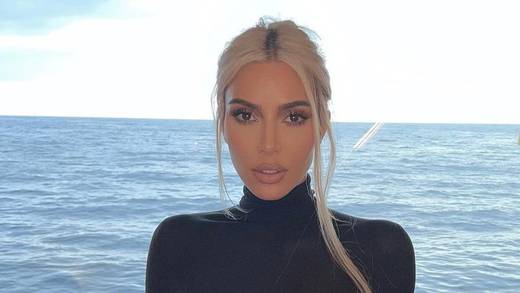 Kim Kardashian vuelve a enseñar su trasero, pero hay un detalle distinto