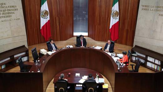 Aspirantes de Va por México pueden seguir en sus cargos: Tribunal Electoral