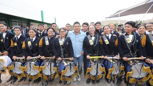 San Luis Potosí: Ricardo Gallardo Cardona entrega nuevo plantel a 300 estudiantes de Villa de Reyes