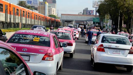 Teoría del caos. ¿Quién ganará la guerra de los taxis?