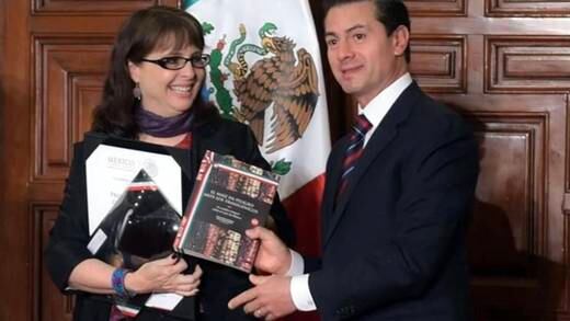 María Elena Álvarez-Buylla explica la polémica fotografía en que aparece sonriendo a lado de Enrique Peña Nieto
