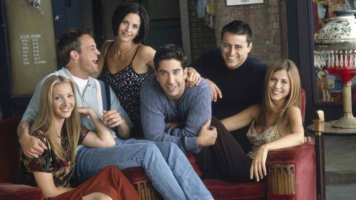 “Con el tiempo diremos más”, dice el desaparecido elenco de Friends a 2 días de la muerte de Matthew Perry