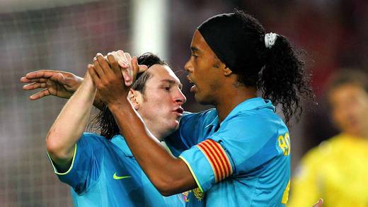 Lionel Messi da su pésame a Ronaldinho