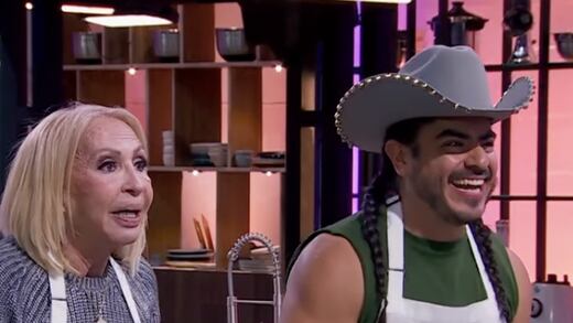 VIDEO: El beso de Laura Bozzo y Rey Grupero en MasterChef Celebrity 2024 por un delicioso langostino