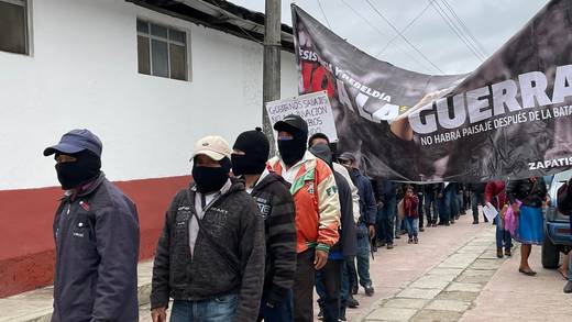 Zapatistas y ejidatarios marchan por el secuestro de 37 campesinos en Altamirano, Chiapas (VIDEO)