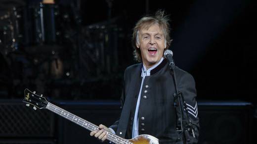Paul McCartney cumple 80 años; será el artista más longevo en encabezar el festival de Glastonbury