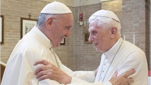 “¿Cómo se llama el papa actual?”, preguntan luego de que ‘mataran’ a Benedicto XVI