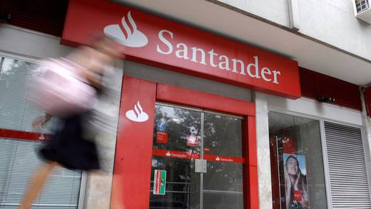 Hackearon la base de datos global de Santander; ¿me afecta como cliente de México?