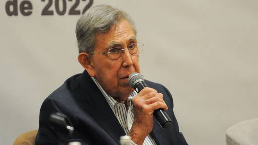 Cuauhtémoc Cárdenas critica proceso de corcholatas de Morena: “No creo en las encuestas”