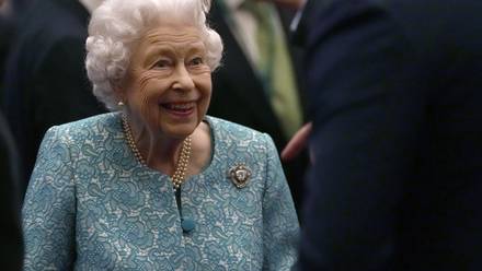 Salud de la Reina Isabel II preocupa a nivel mundial