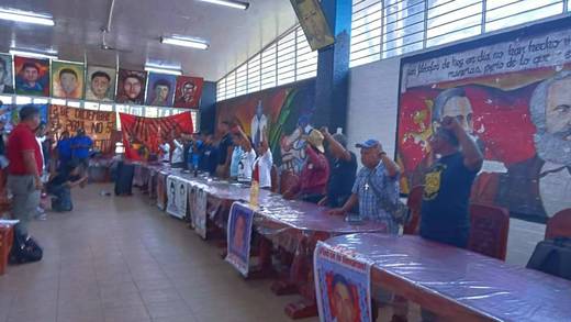 Caso Ayotzinapa: Padres de los 43 acuerdan boicot contra campañas en las Elecciones 2024
