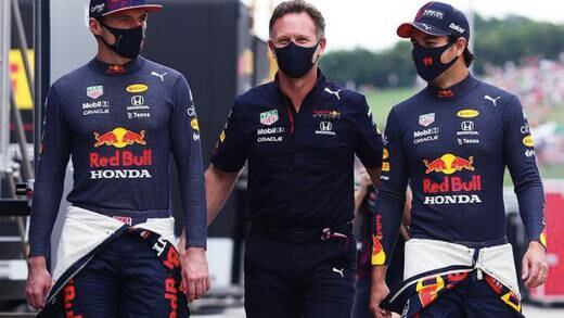 Checo Pérez después de que Red Bull le exigiera dejarse rebasar por Verstappen: “Tenemos que hablar”