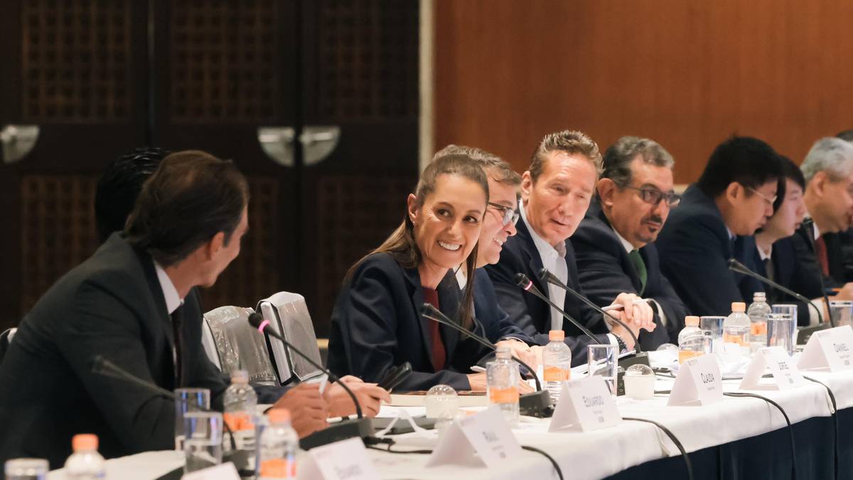 Claudia Sheinbaum se reunió con banqueros de México y abordó estos importantes temas