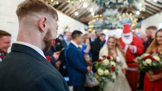 Antes de morir, esta novia logró celebrar su boda de ensueño en Navidad