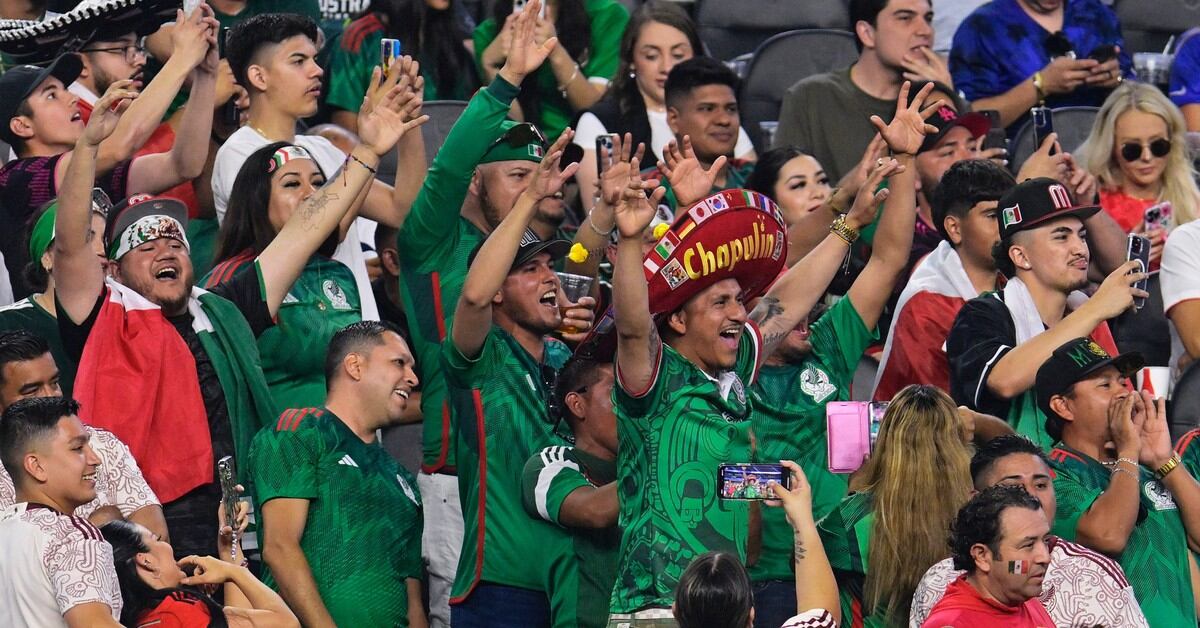 The Mexican national team is still a huge act in the United States.  More than 40 thousand tickets have already been sold for the duel against Australia