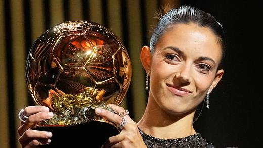 ¿Quién es Aitana Bonmatí, la ganadora del Balón de Oro femenil 2023?
