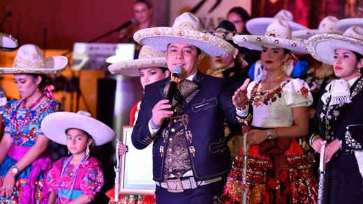 Ricardo Gallardo es el invitado de honor del Baile de Reinas de la Charrería en San Luis Potosí