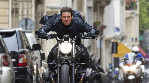 ‘Misión: Imposible - Sentencia Mortal Parte 1′ estrena frenético tráiler con Tom Cruise aventándose de un barranco