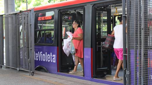 Transporte violeta cumple su primer año en Guerrero