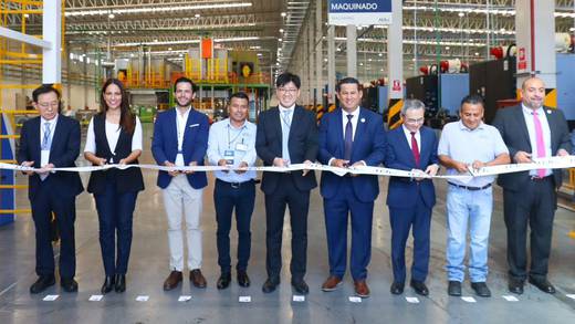 Diego Sinhue Rodriguez Vallejo inaugura planta de HIHO Wheel en Guanajuato