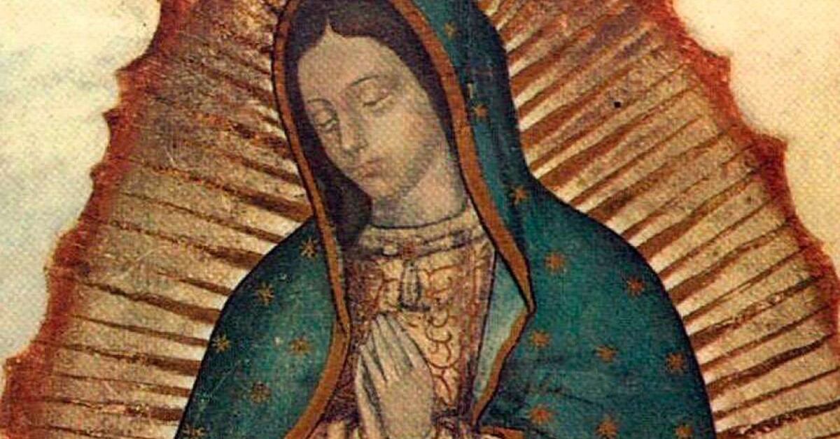 Cómo decorar un altar para la Virgen de Guadalupe