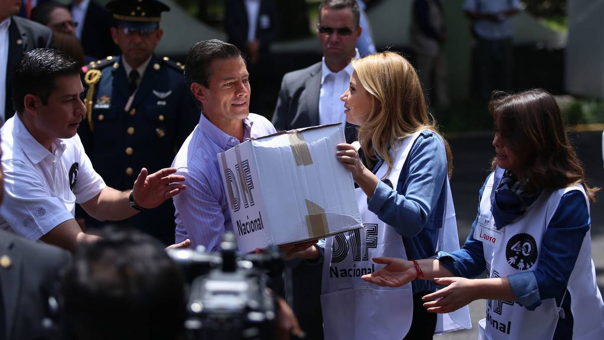 Reviven video donde Enrique Peña Nieto carga “caja vacía” de víveres para damnificados