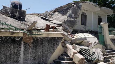 Daños del sismo en Haití