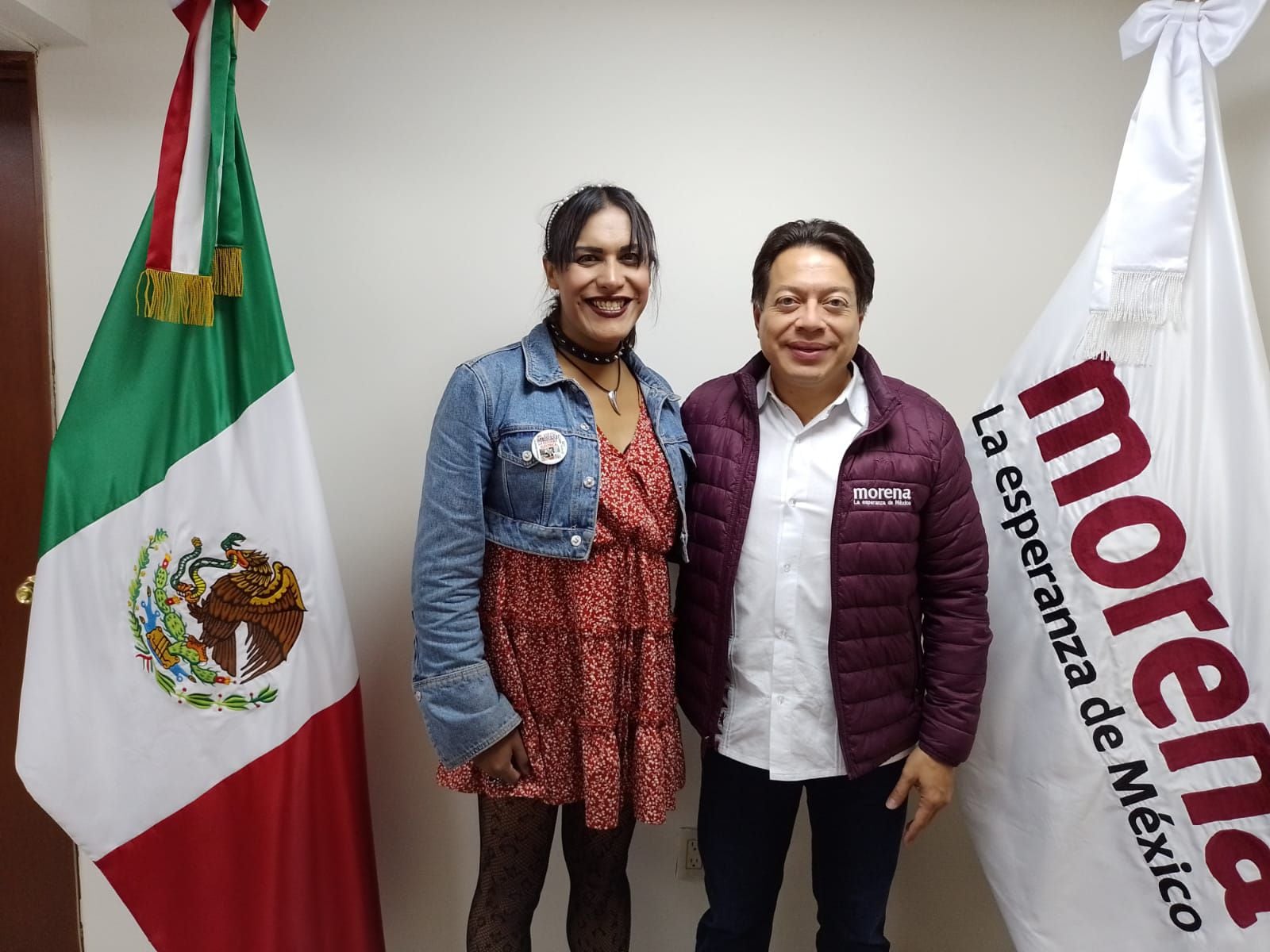 María Clemente, diputada trans, se queda en Morena tras reunirse con Mario  Delgado