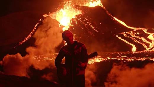 VIDEO: Kaleo graba musical durante erupción de volcán