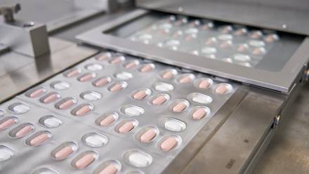 Producción de pastillas de Pfizer contra Covid-19