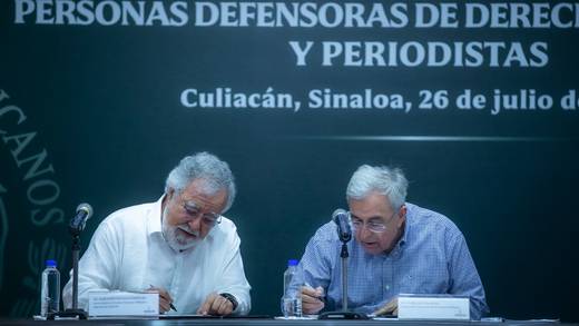 Rubén Rocha firma convenio para protección de periodistas y defensores de derechos humanos en Sinaloa