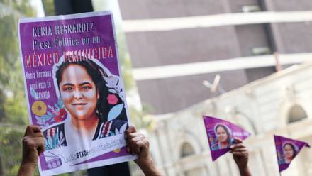 Familiares de la activista Kenia Hernández protestaron para exigir su libertad