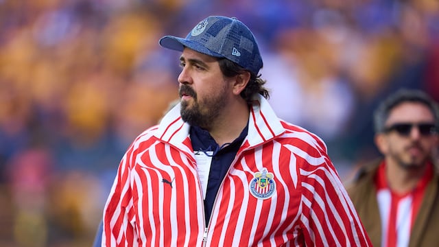 Amaury Vergara pide que sus seleccionados se reporten con Chivas