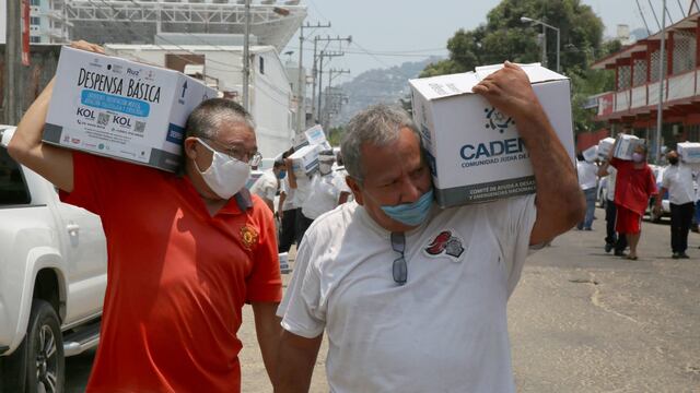 EL crimen organizado entregó despensas, electrodomésticos y hasta juguetes durante la pandemia en 2020