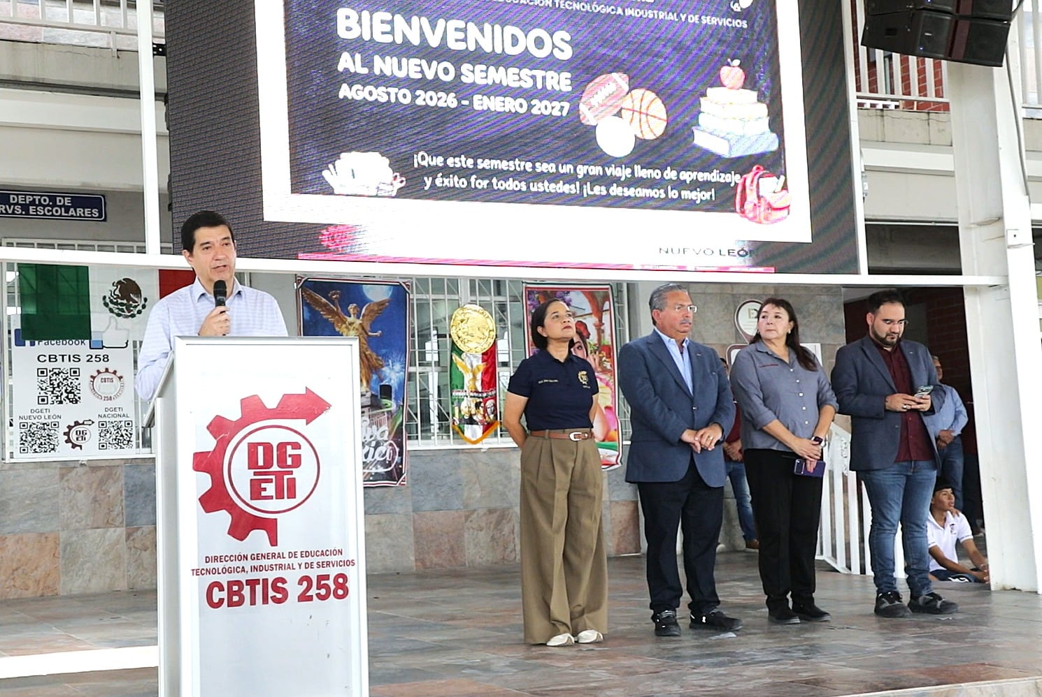 José Antonio Quiroga llama a jóvenes de Escobedo a aprovechar oportunidades