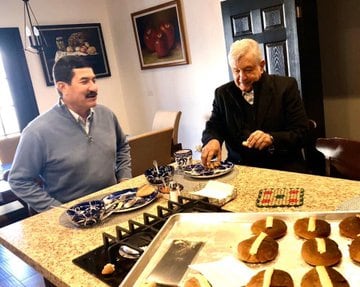 Javier Corral y AMLO desayunando hace algunos meses