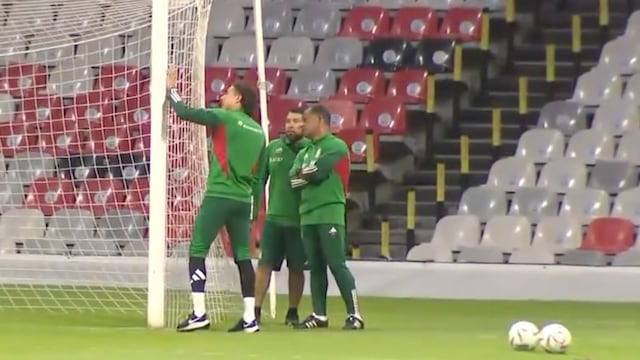 Memo Ochoa con la Selección Mexicana