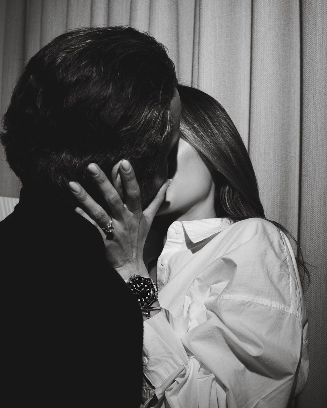 Michelle Salas comparte su compromiso con Danilo Díaz.