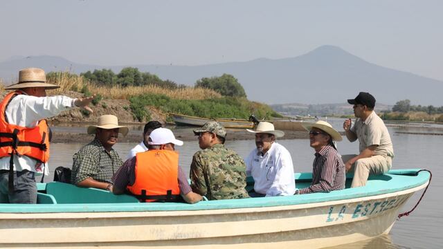 Semar determinará qué hacer con el Lago de Pátzcuaro