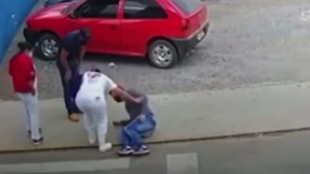 Hombre atropellado por un perro