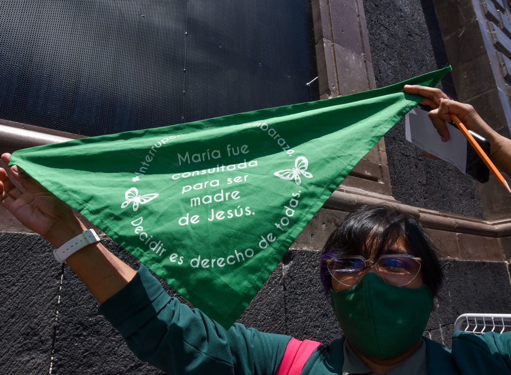 Protesta por el aborto legal en el Congreso del Edomex