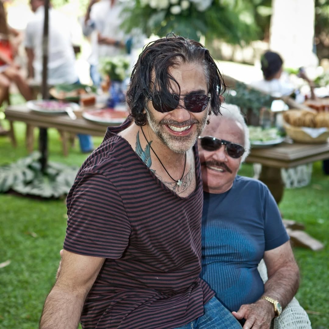 Alejandro Fernández y Vicente Fernández