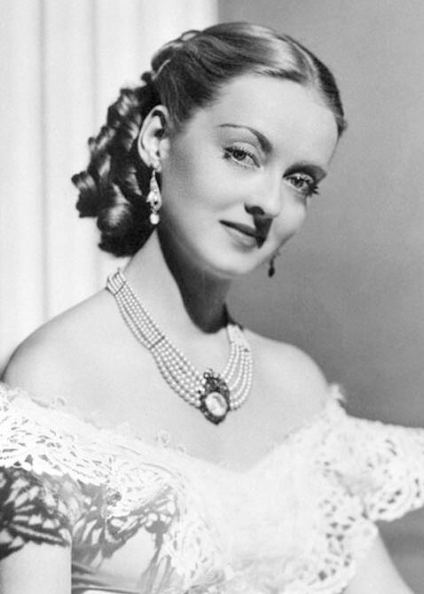 Bette Davis, actriz.