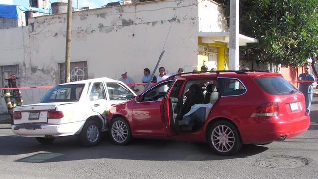 El cadáver de la mujer quedó en la parte trasera del vehículo