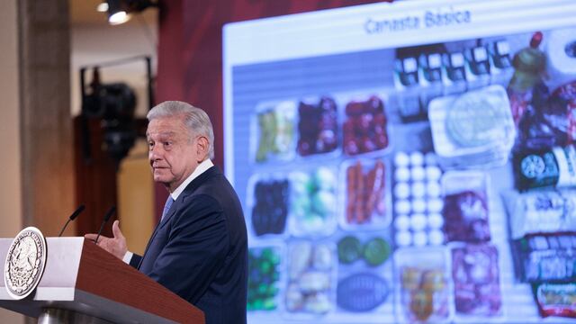 AMLO promete 3 millones de despensas para Acapulco