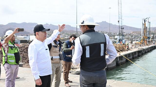 Alfonso Durazo consolida modernización del Puerto de Guaymas