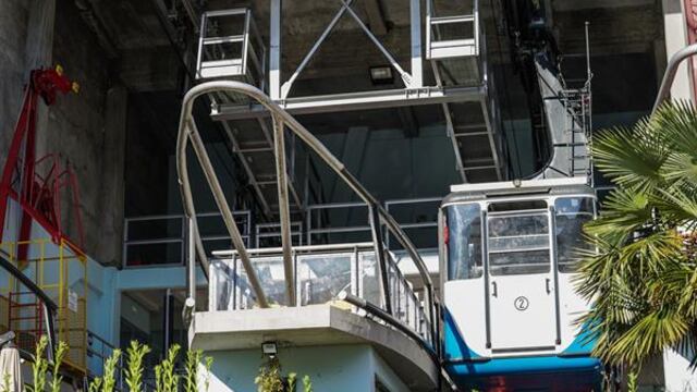 En Italia, una canal de televisión transmitió el desplome de un teleférico