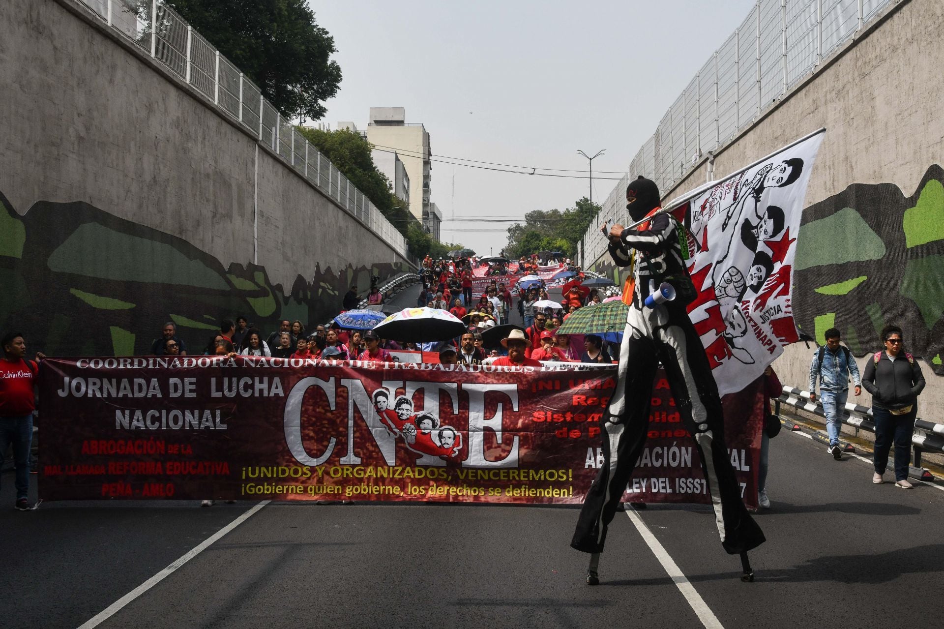 CNTE regresa con marcha a CDMX